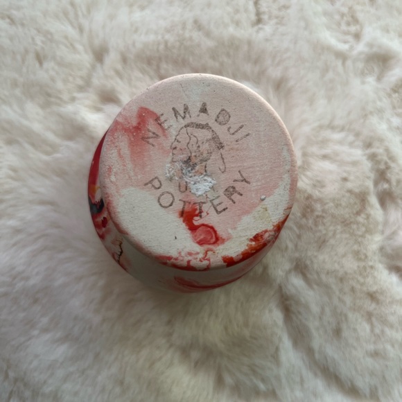 Nemadji USA Pottery Mini Vase - Picture 3 of 5